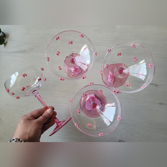 🎀 Pink Bow Wine/Cocktail Glasses Free Gifts with purchase - Picture 2 of 4